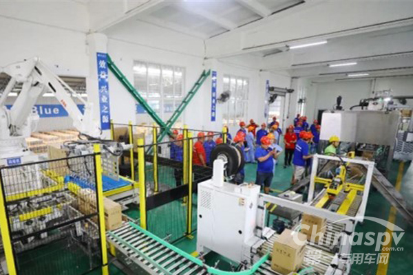 美丰加蓝50余位南方客户考察德阳基地