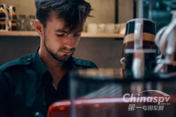 美国轮胎企业面临减产和裁员