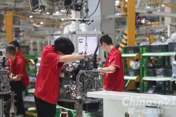 从容应对国六新规 东风康明斯演绎动力新境界