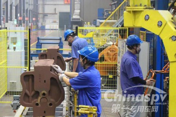 国六时代赢在实力 冲刺三季度潍柴燃擎出发