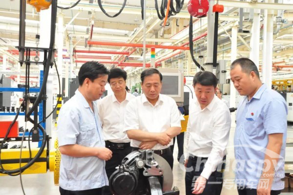 陕西省委常委到汉德车桥新能源基地调研