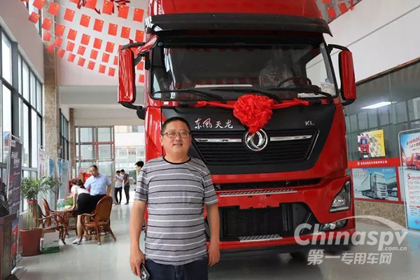 活鲜运输 东风天龙助力夏师傅争分夺秒