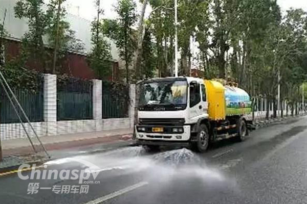 徐工50余辆新能源环卫装备交付深圳