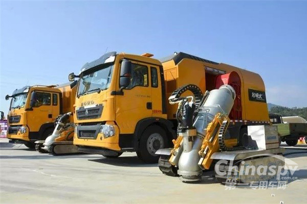 中国重汽HOWO排水抢险车保障你我安全