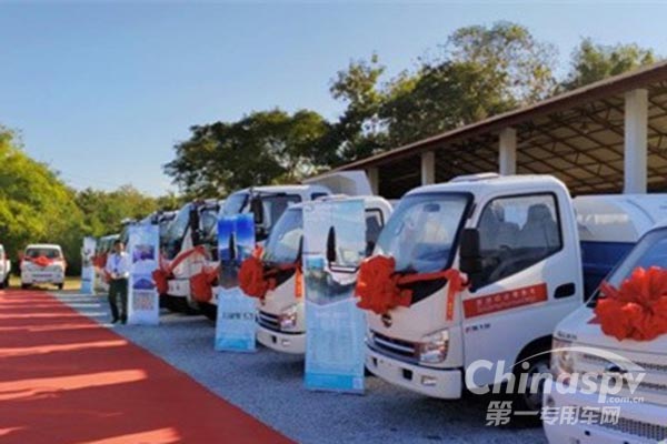 22辆时骏小型货车及工程车助力老挝旅游服务