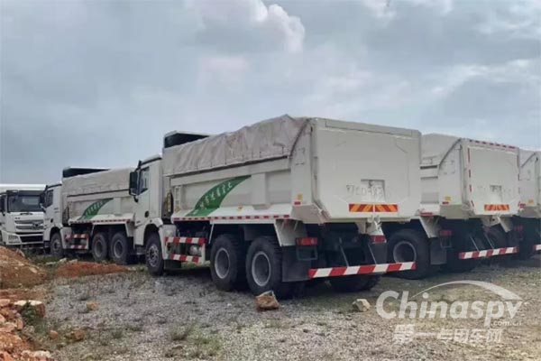 徐工智能环保渣土车助力春城建设