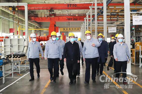 谭旭光到青岛企业调研生产经营情况