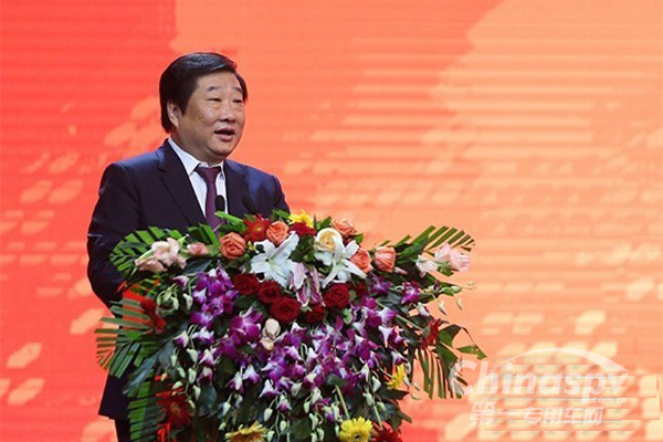 谭旭光发起三大革命