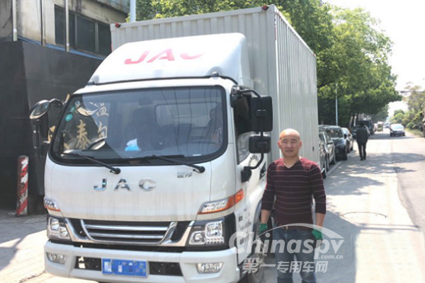 骏铃配安康，万和忠所钟爱的运输CP