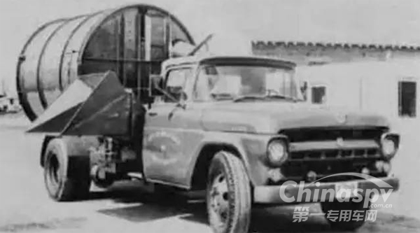 后压缩式垃圾车