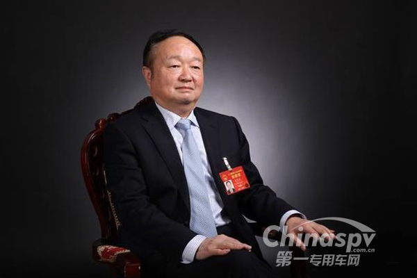 人大代表姜卫东：应禁止货车远程排放管理乱象