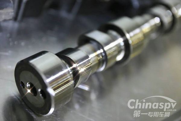 东风康明斯ISL发动机拆解实录 好“芯”看得见