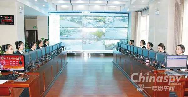 陕汽新型环保渣土车助力咸阳渣土车运输智能管理