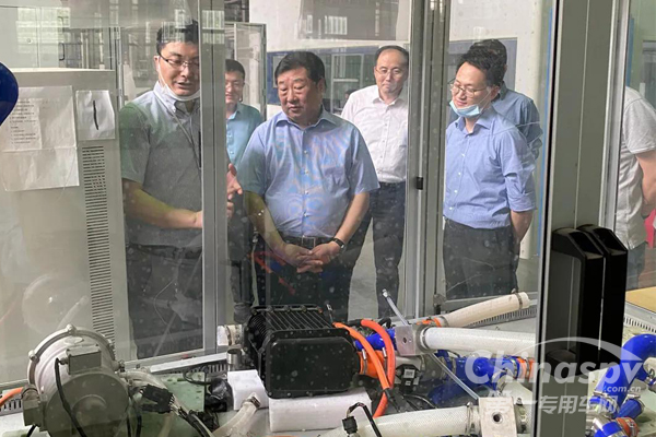 谭旭光在江苏昆山调研氢燃料电池研发示范应用情况