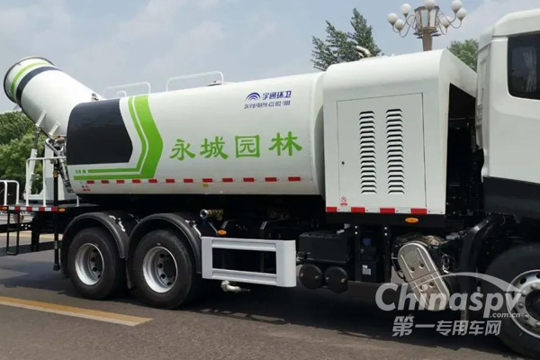 降尘除霾 改善环境 宇通环卫多功能抑尘车批量交付