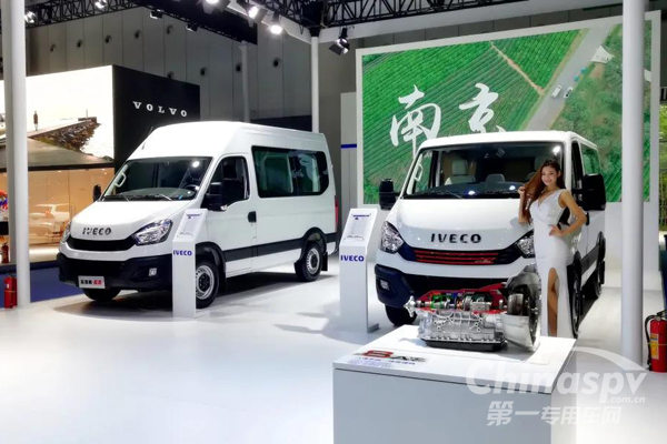 依维柯欧胜亮相成都国际车展