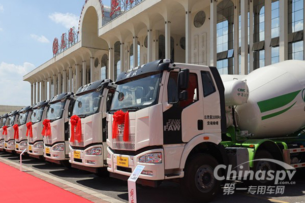 低自重，强动力，解放J6M 8×4 搅拌车成交57辆！
