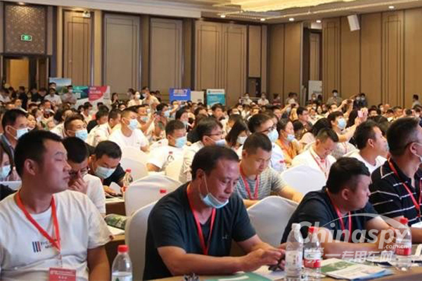 可兰素多产品亮相2020中国民营加油站行业品牌峰会