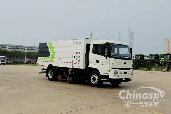 宇通环卫干式扫路车：解锁远距离清扫新模式