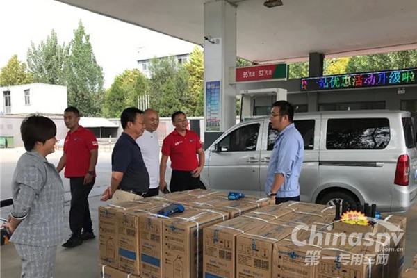 龙蟠集团董事长石俊峰赴山东进行可兰素市场调研