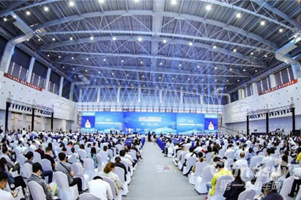 龙蟠科技携多款产品亮相2020全球智慧出行大会