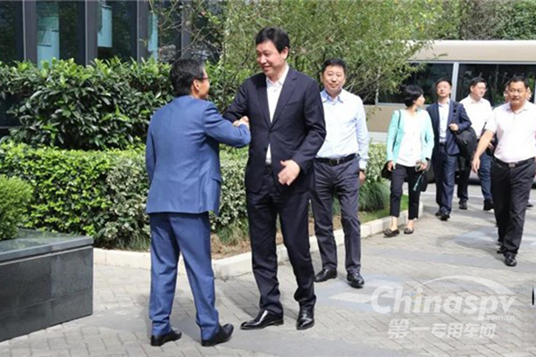 大连副市长靳国卫一行到访克诺尔中国