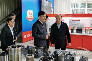 法士特严鉴铂董事长访问广州数控