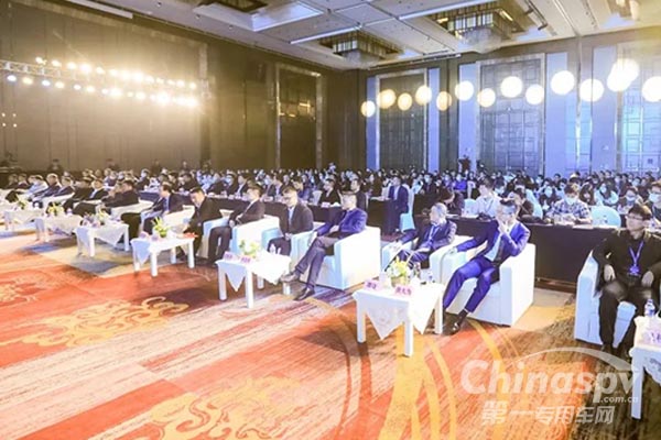 东风康明斯助力第二届专改高峰论坛“论剑”昆明