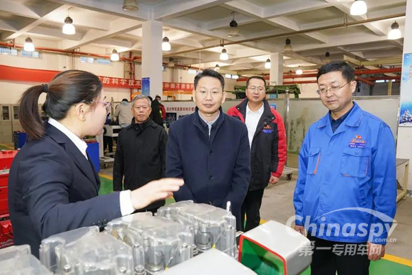 陕西省副省长程福波到陕汽技校调研