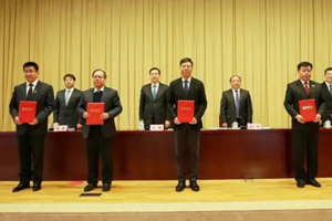 法士特董事长严鉴铂获陕西省“担当作为好干部”称号