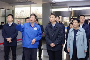 陕西省副省长程福波莅临法士特调研指导