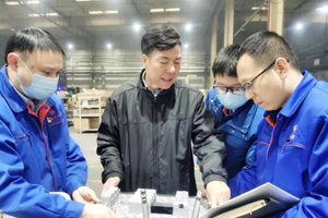 质量优先、品牌制胜 法士特董事长严鉴铂前往一线调研