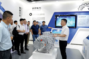 加大自主研发力度 法士特在中国快递汽车后市场发展论坛获关注