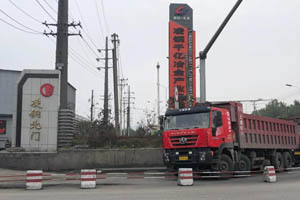 上汽动力12E搭配红岩自卸车 让人赞不绝口 