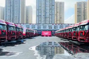 批量交付 重庆客户拿下100辆东风天龙燃气车