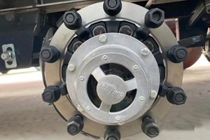 来自北美的康迈挂车免维护轮端 如何适应中国运输工况?