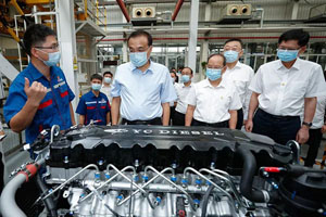 李克强总理在玉柴集团考察