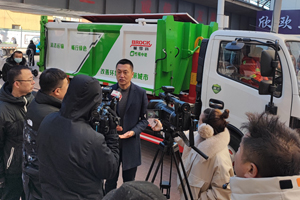 奥铃大黄蜂垃圾清运车助力长春“装修垃圾不落地”