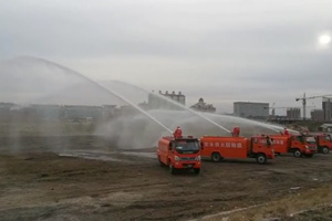 强大“水力”覆盖，奥铃森林供水车“请先生出山”！