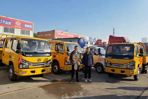 市政工程选啥车？这家公司连续出手7辆多利卡