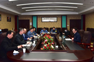 东风汽车党委副书记黄伟调研东风德纳车桥有限公司