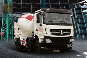 北奔8×4混凝土搅拌运输车 轻松“拌”事赚大钱
