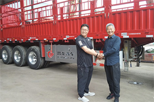 昌龙汽车“星火之光”服务万里行走进昆明盛越