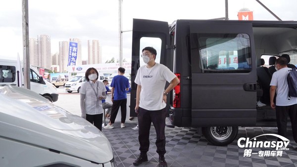 依维柯携旗下豪华阵容重磅亮相中国长春国际汽车博览会