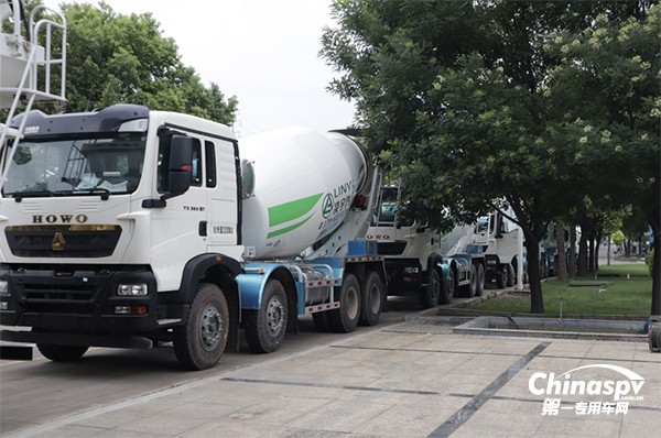 凌宇国六版搅拌车