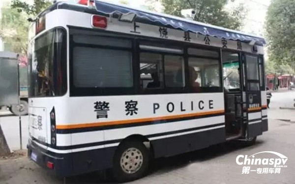 森源鸿马智能移动警务室在江西省上饶县上岗