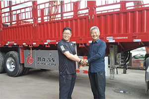 昌龙汽车“星火之光”服务万里行团队与昆明盛越科技有限公司研发团队进行交流座谈