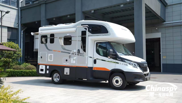 依维柯底盘房车