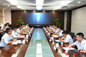 福龙马集团董事长张桂丰一行到访陕汽