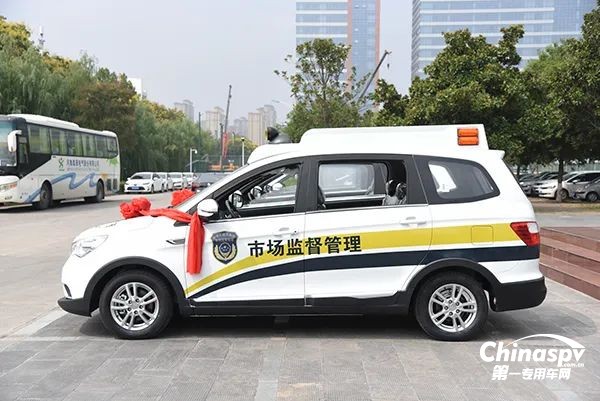 森源鸿马警用车